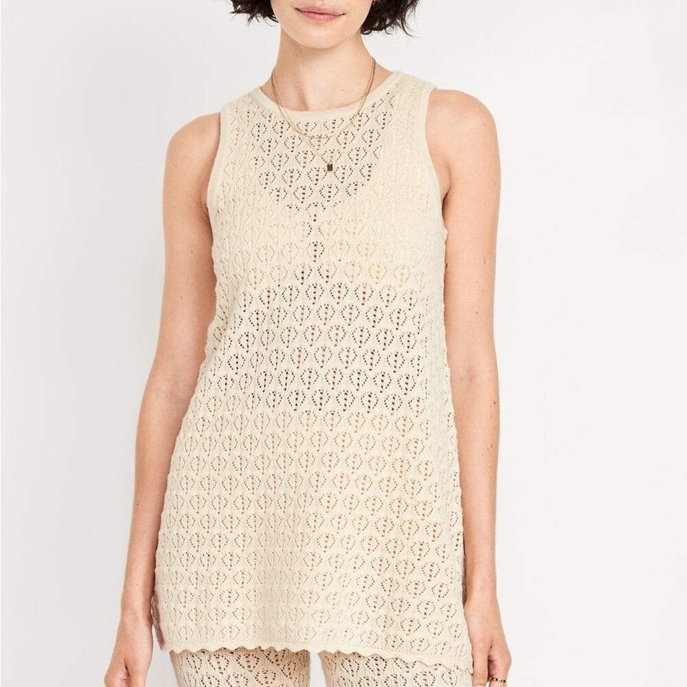 Old Navy Cozy Sleeveless Crochet Tunic Sweater